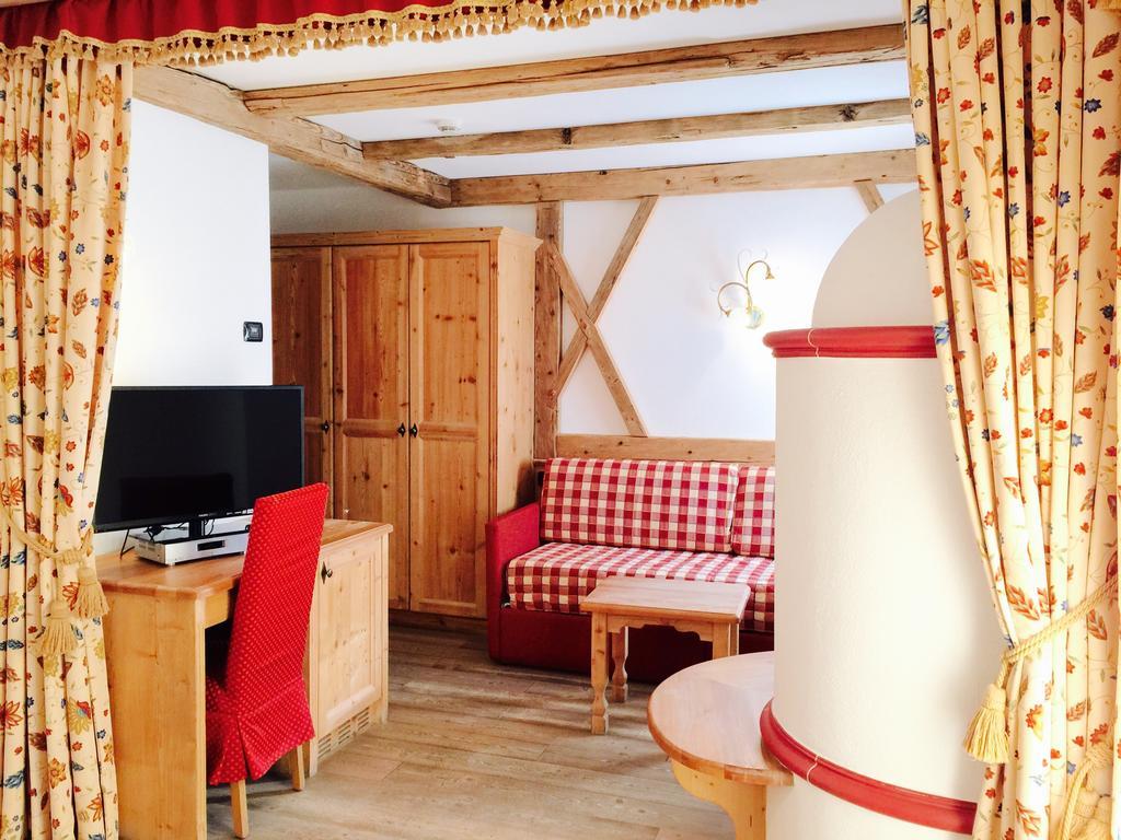 Hotel Laurin Canazei Kamer foto