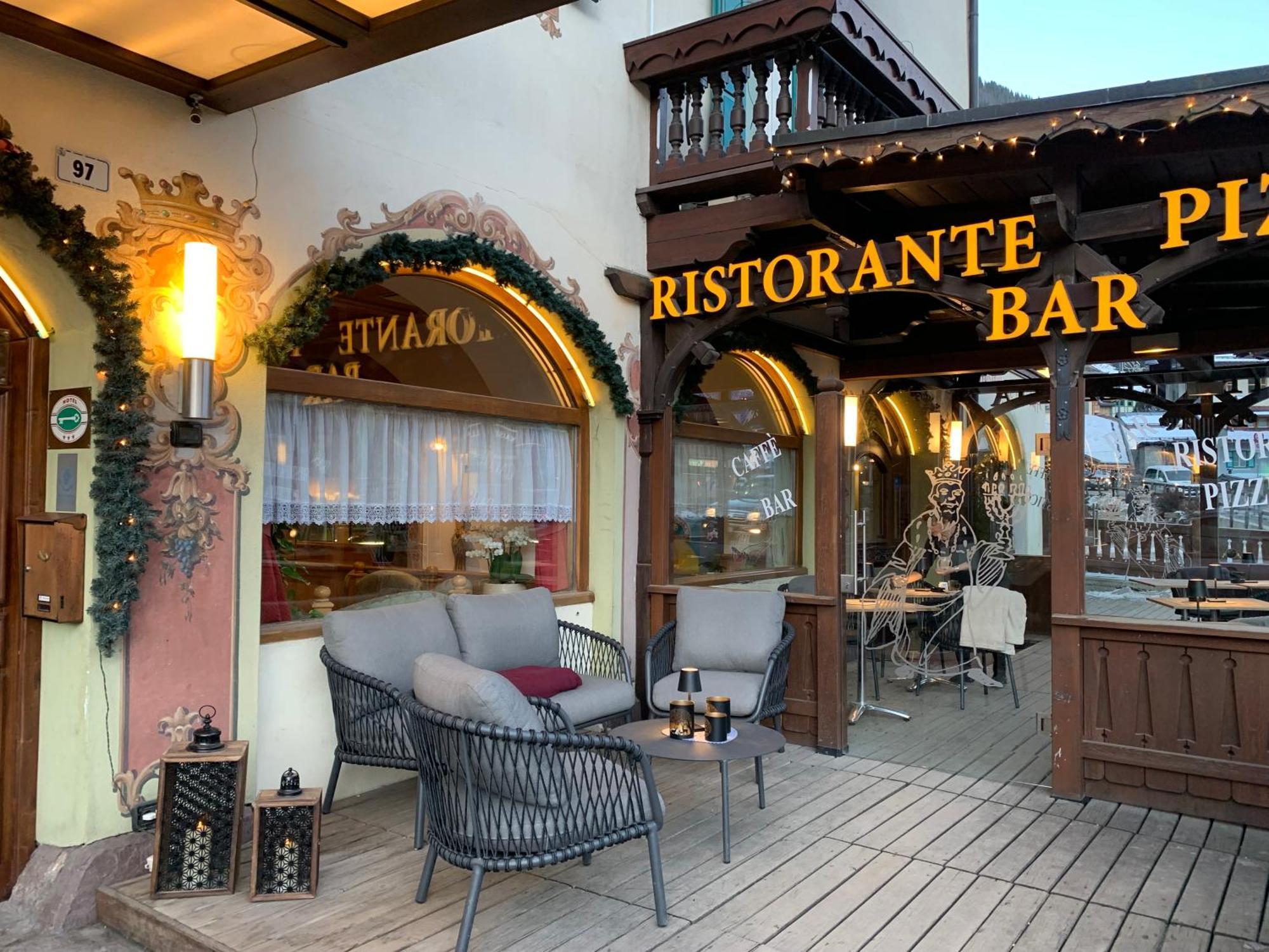 Hotel Laurin Canazei Buitenkant foto